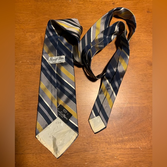 Countess Mara Vintage New York Rogoff Bros Silver Blue Striped Logo Neck Tie - Picture 2 of 2